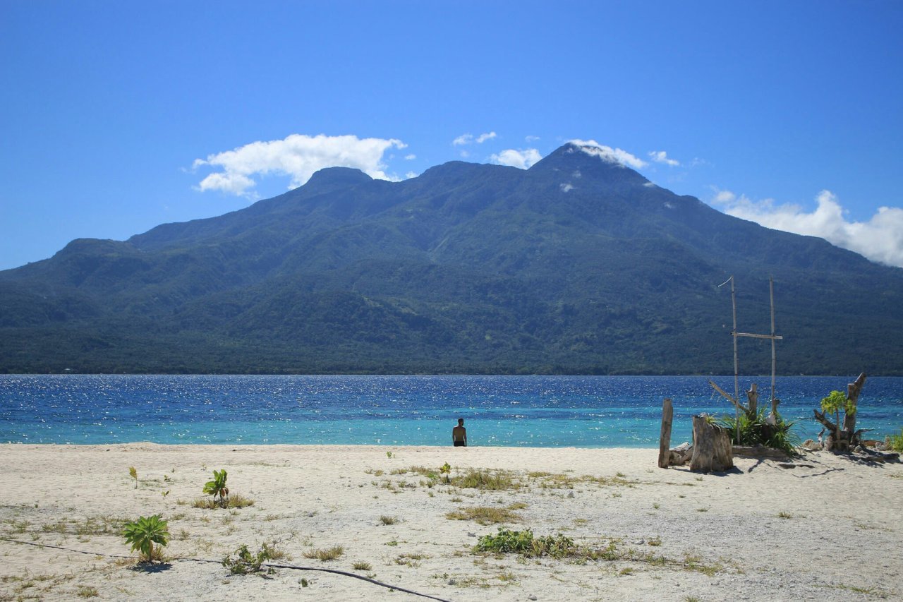 Mantigue (Magsaysay) Island