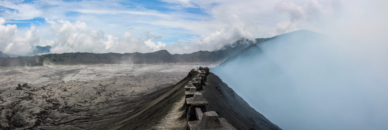 Auf dem Krater vom Mount Bromo
