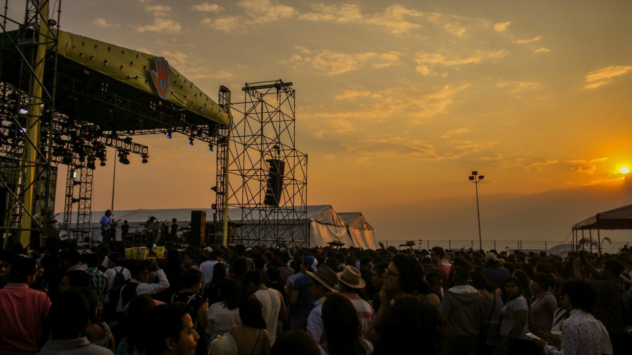 Sonnenuntergang L4TIDO-Festival in Guanajuato