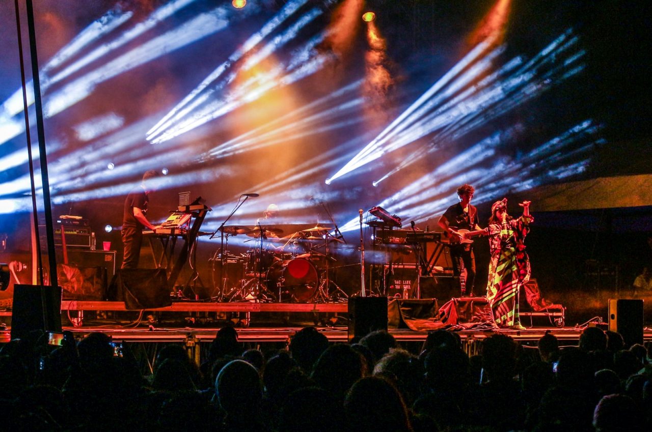 Bomba Estéreo auf dem L4TIDO-Festival in Guanajuato