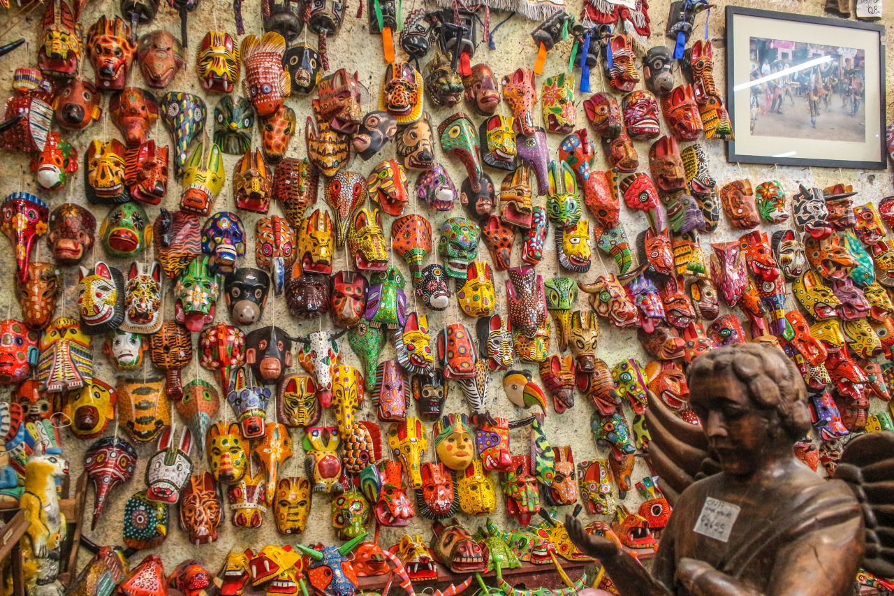 Masken in Antigua