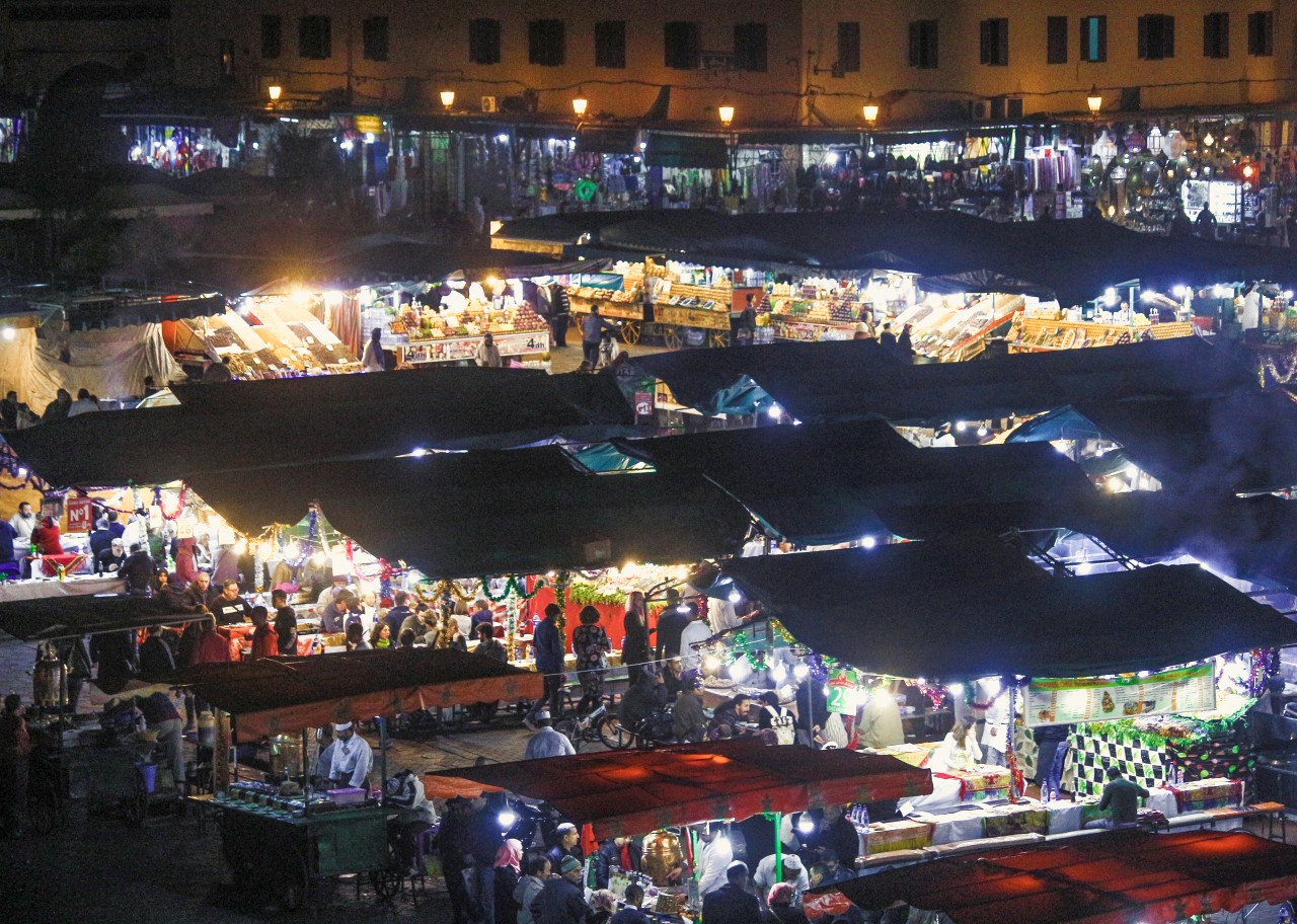 Djeema el Fna in der Nacht