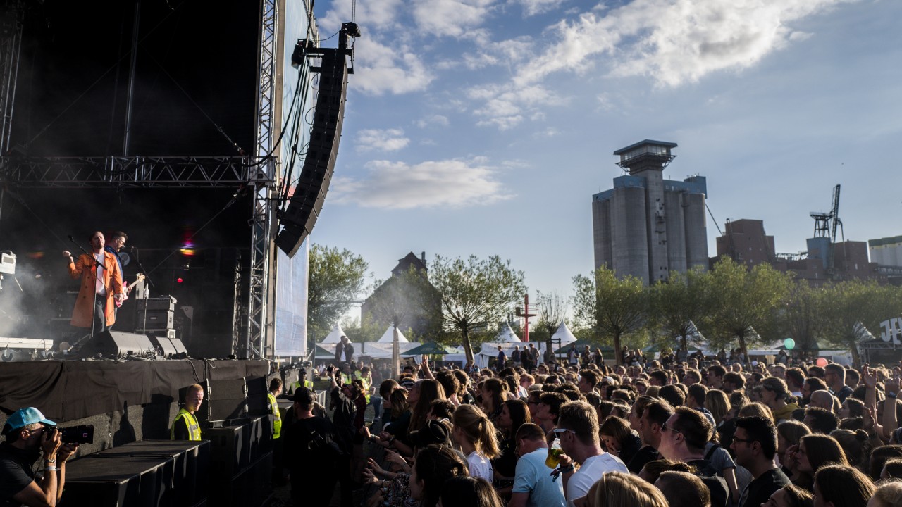 Everything Everything live auf dem MS Dockville Festival